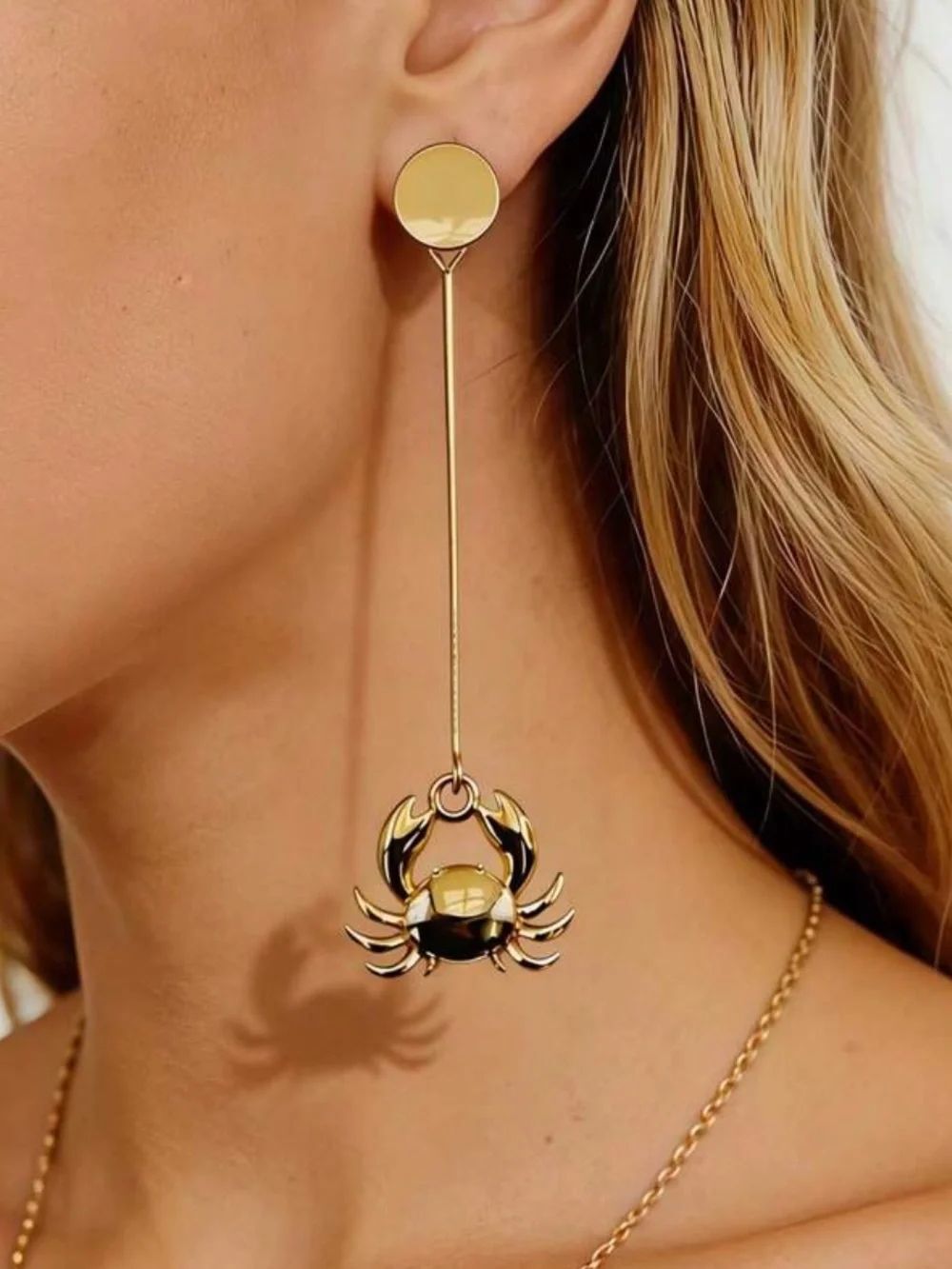 Crab Drop Earrings Q1118